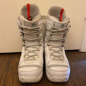 Women’s Burton Coco Snowboard boots size 10